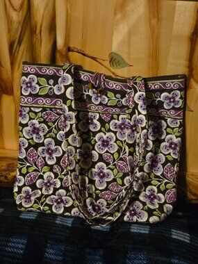 Vera Bradley Tote in Plum Petals EUC